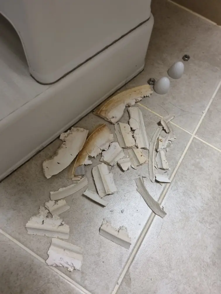 변기통 흔들거림 4